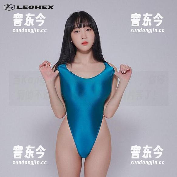Kang Inkyung 当Kang Inkyung说‘献给你’,你得到的不过是一堆迷人的cos照片罢了!